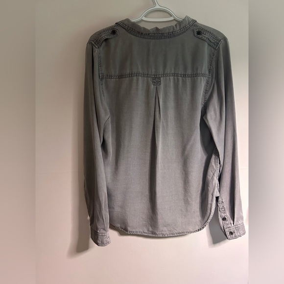 Gray button down top - Picture 2 of 3